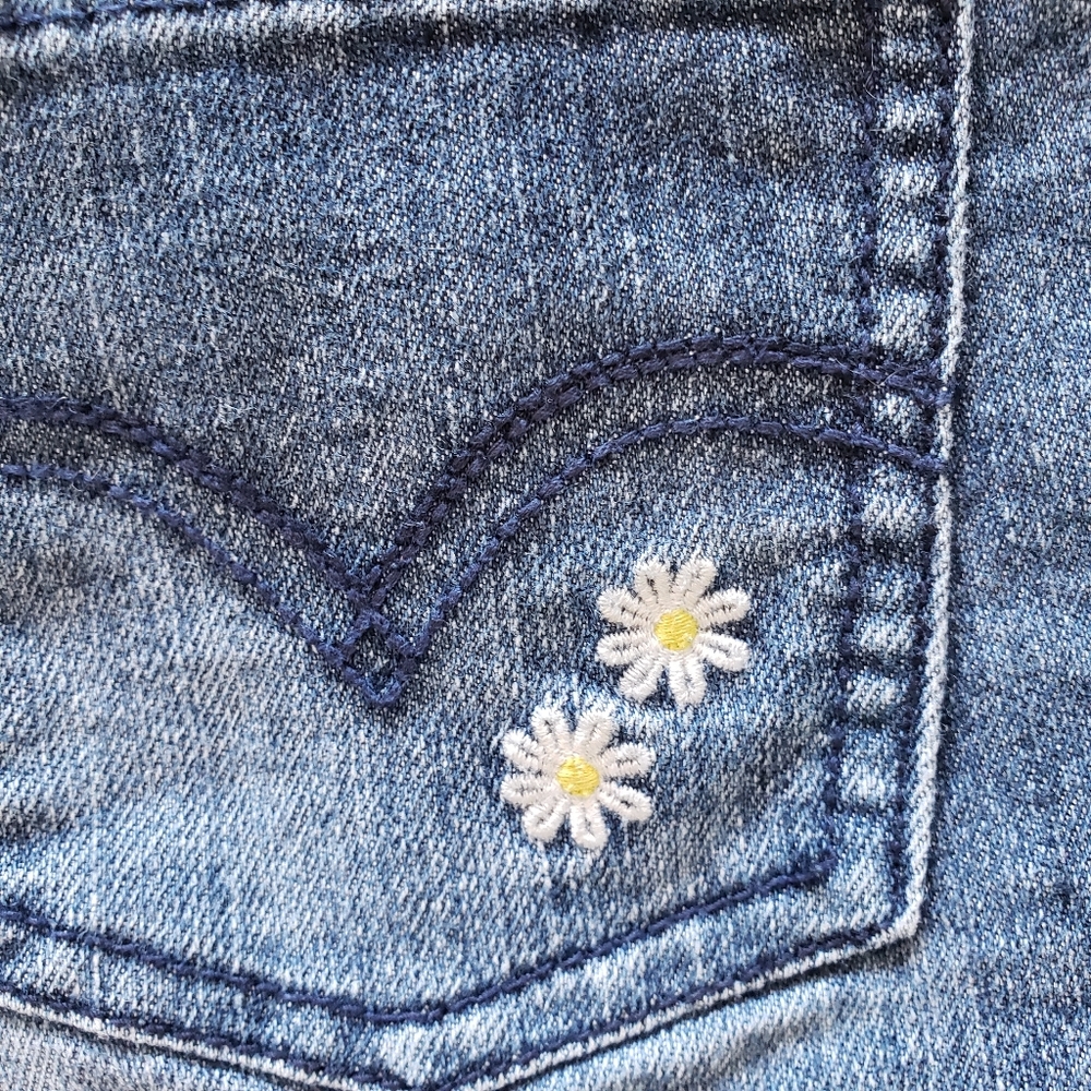Levi's Strauss Shorty Short Daisy Blue Jeans 14 - Picture 9 of 9